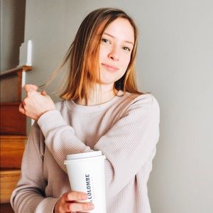 Meet your Posher, Candace